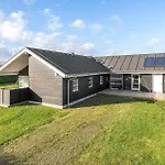 度假居 Four-bedroom In Sydals *