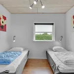 Four-bedroom In Sydals Skovbyballe