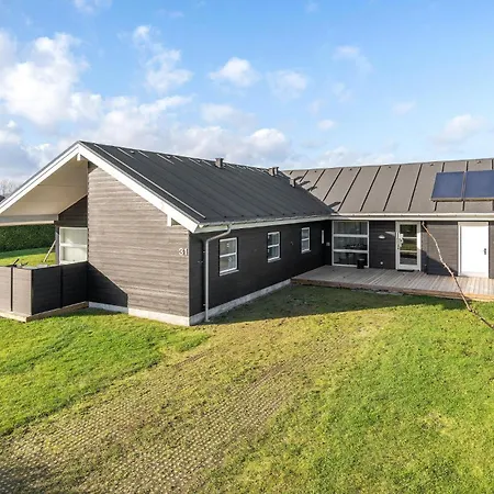 Сasa de vacaciones Four-bedroom In Sydals *