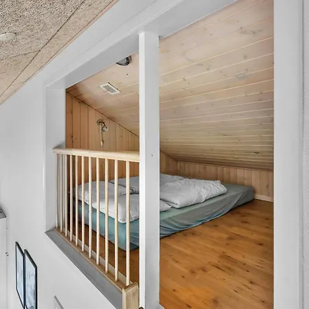 펜션 Four-bedroom In Sydals