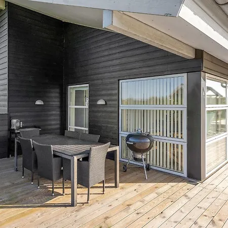 Four-bedroom In Sydals 펜션