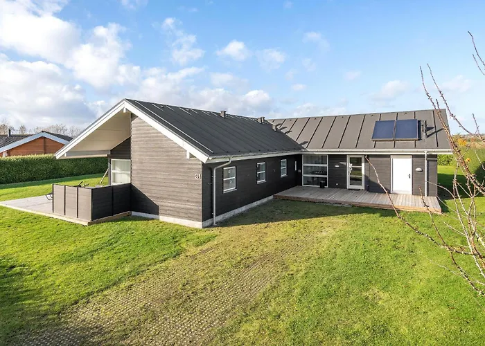 Сasa de vacaciones Four-bedroom In Sydals *