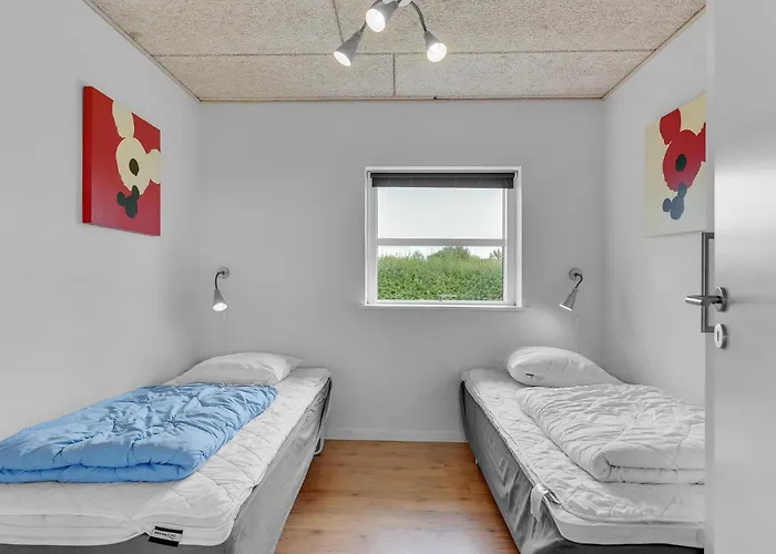 Four-bedroom In Sydals Skovbyballe