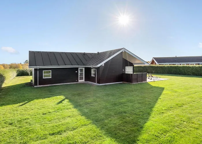 Сasa de vacaciones Four-bedroom In Sydals *